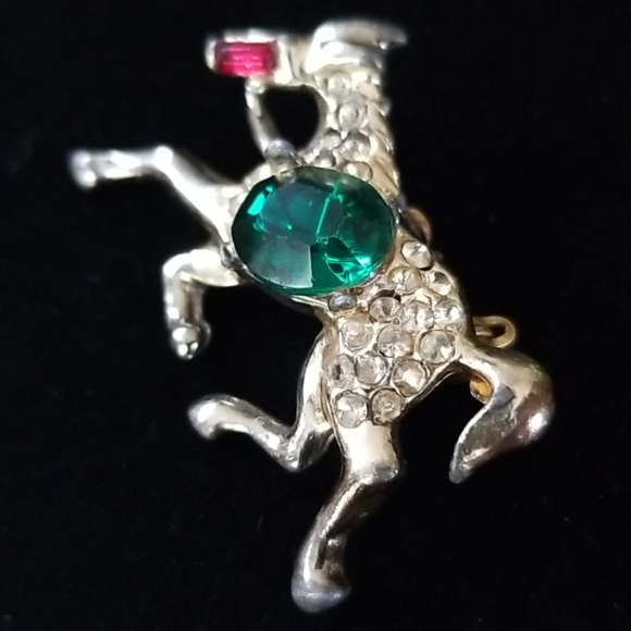 Vintage 1940s Mid Century Emerald and Ruby Crystal Rhinestone Horse Brooch - Picture 12 of 12